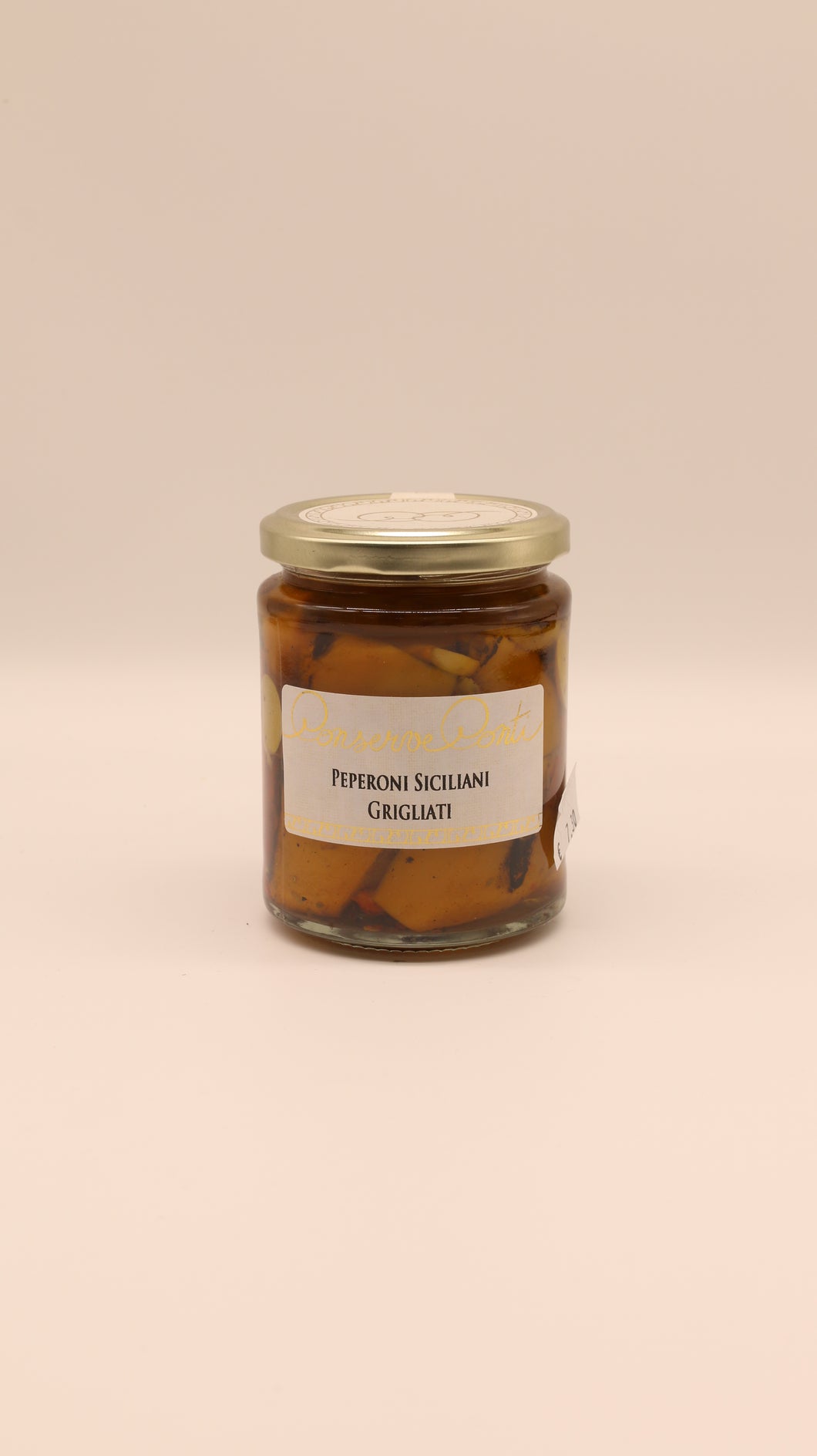 Die Conserve Conti Peperoni Siciliani grigliati in einem 270-g-Glas enthält gegrillte sizilianische Paprika in nativem Olivenöl extra. Auf dem weißen Etikett ist der Produktname zu lesen, und die in Scheiben geschnittenen Paprikaschoten sind sichtbar. Ideal für Antipasti; schlichter, heller Hintergrund.