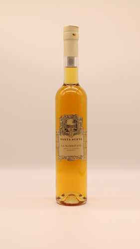 Edle Flasche Grappa La Barricata von Santa Sofia – Barrique-gereift, Vorderseite mit Etikett, goldgelber italienischer Tresterbrand